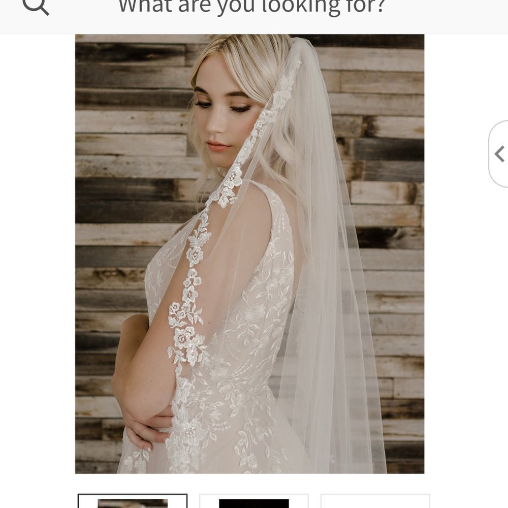 En Vogue bridal veil